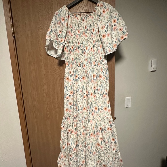 Ivy City Co Maxi Floral Dress - Picture 6 of 6